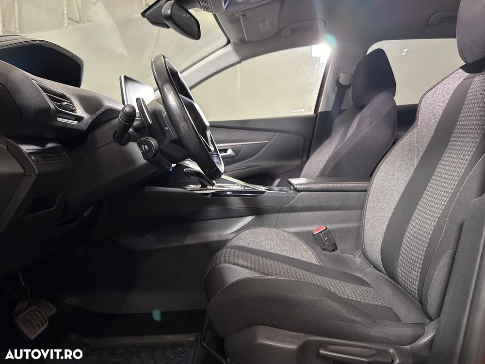Peugeot 3008 - 21