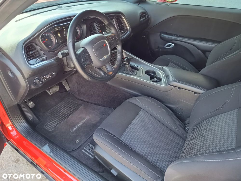 Dodge Challenger Automatik R/T Plus - 8