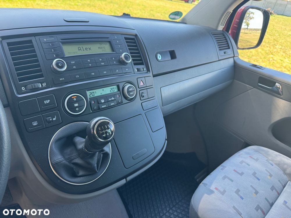 Volkswagen Multivan - 9