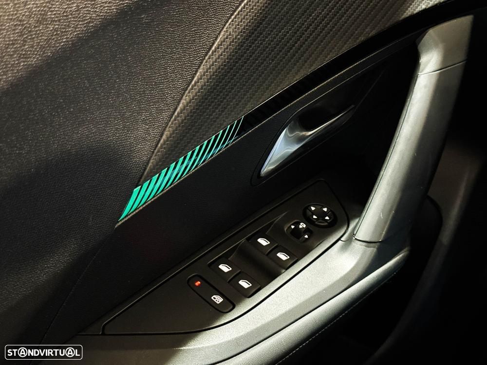 Peugeot e-2008 50 kWh Allure Pack - 42