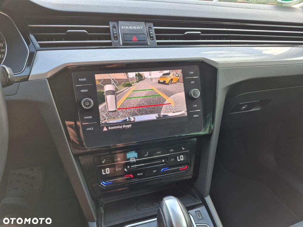 Volkswagen Passat 2.0 TDI EVO Business DSG - 30