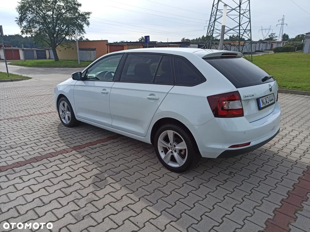 Skoda RAPID - 15