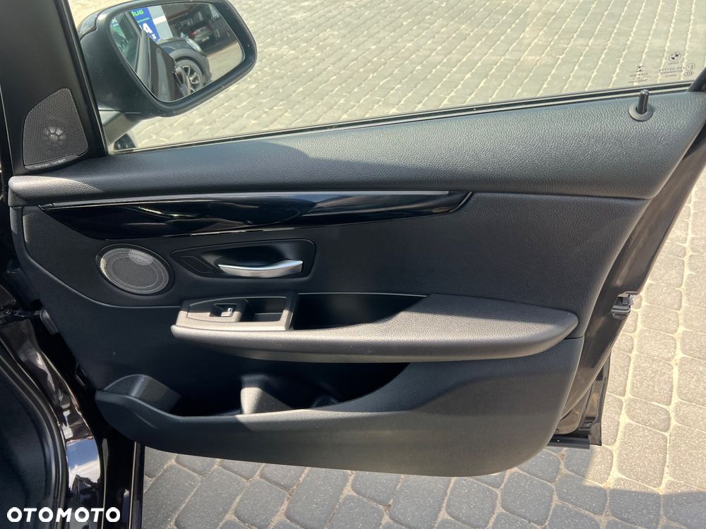 BMW Seria 2 216i GPF Sport Line - 32