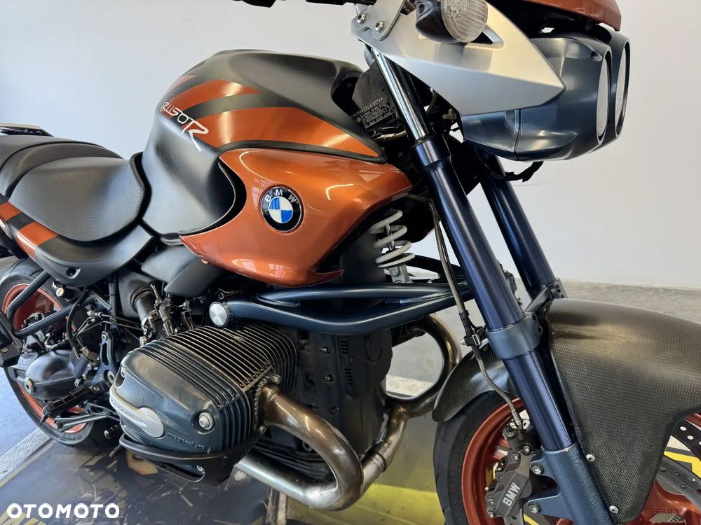 BMW R - 9
