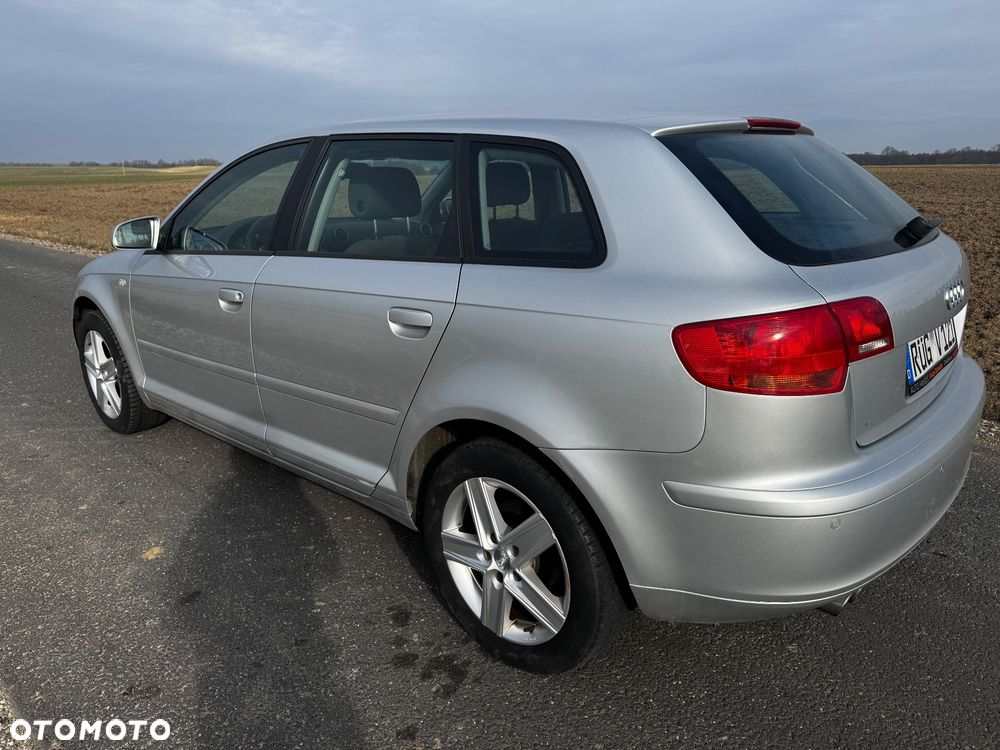 Audi A3 Sportback 1.4 TFSI Attraction - 10