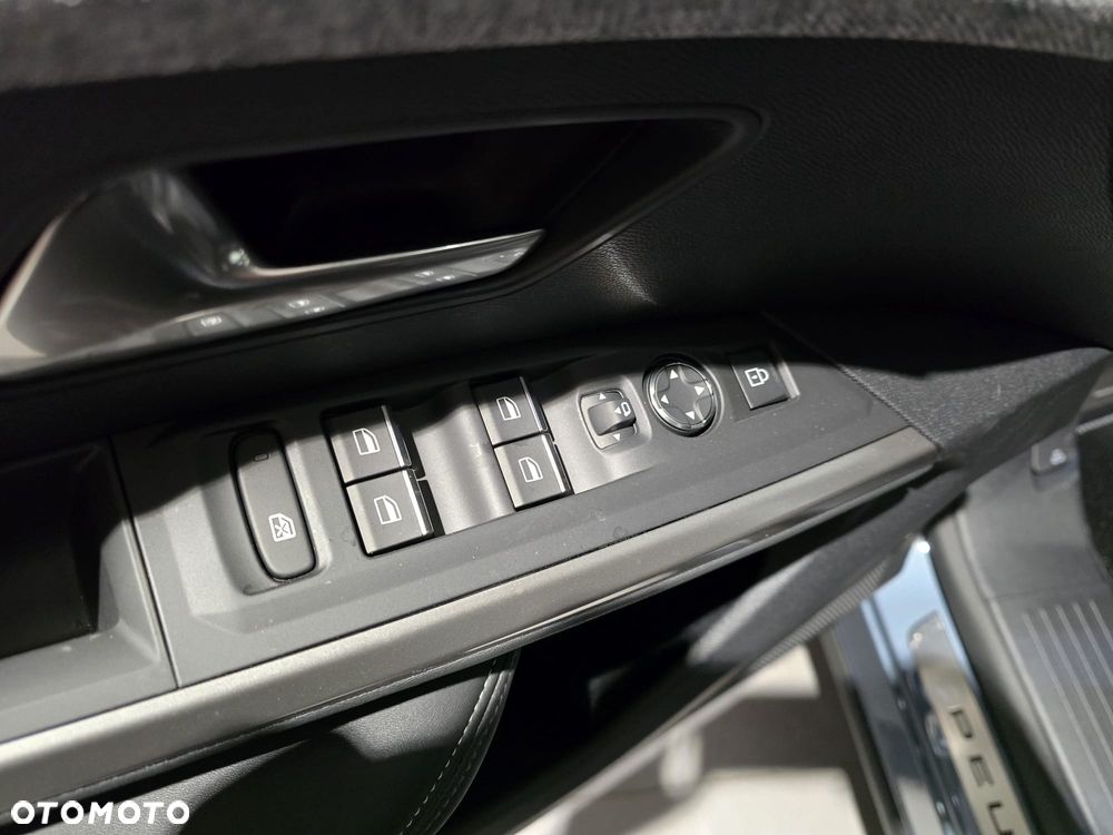 Peugeot 5008 1.2 PureTech mHEV GT S&S e-DCS6 - 16