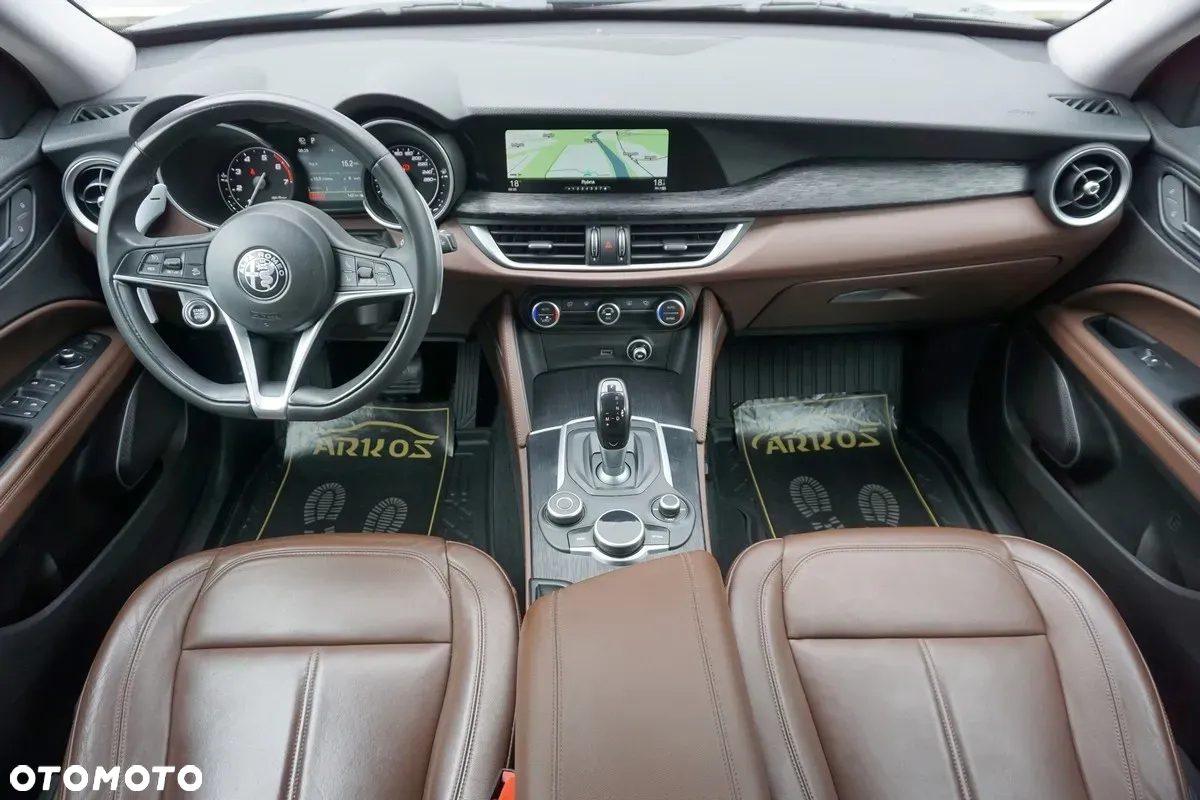 Alfa Romeo Stelvio 2.0 Turbo 16V AT8-Q4 First Edition - 2