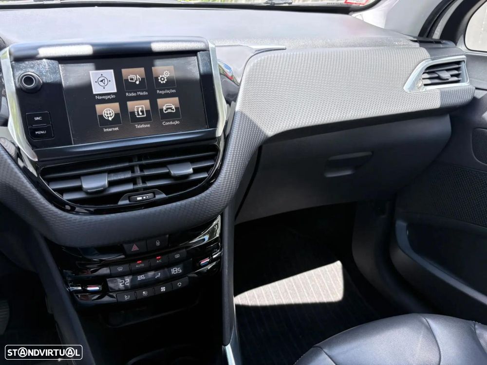 Peugeot 2008 1.6 e-HDi Allure - 47