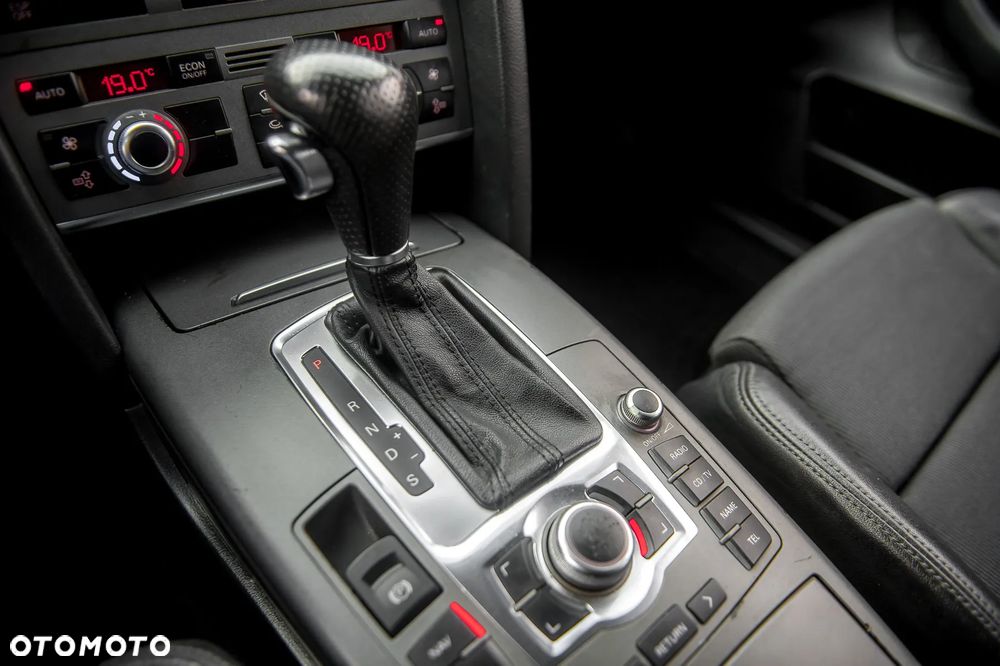 Audi A6 Avant 2.7 TDI multitronic - 32