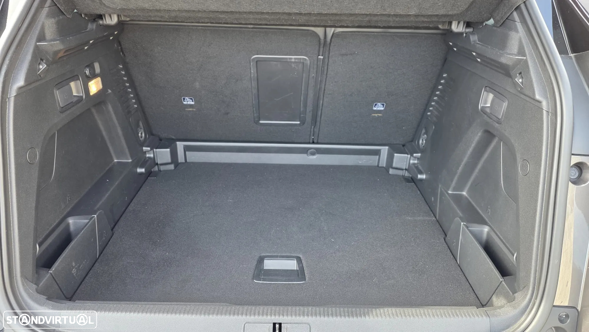 Peugeot 3008 1.5 BlueHDi GT Pack EAT8 - 23