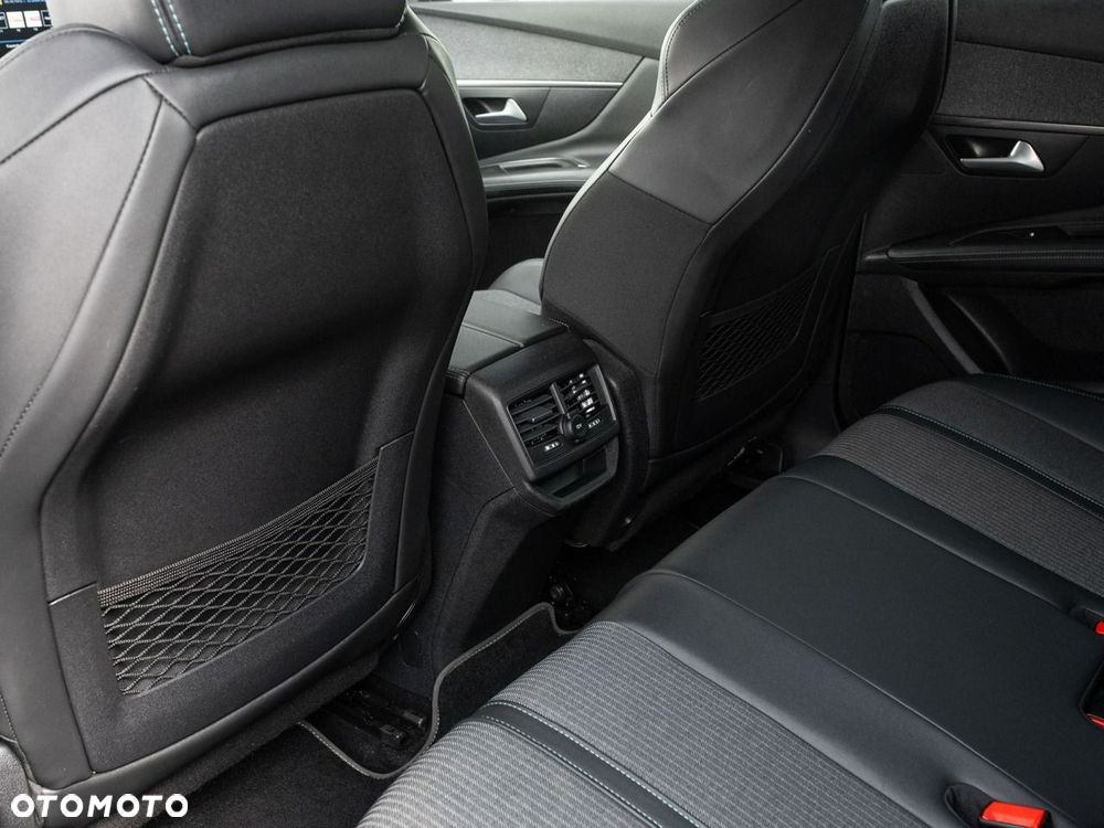 Peugeot 3008 1.5 BlueHDi Allure Pack S&S EAT8 - 27