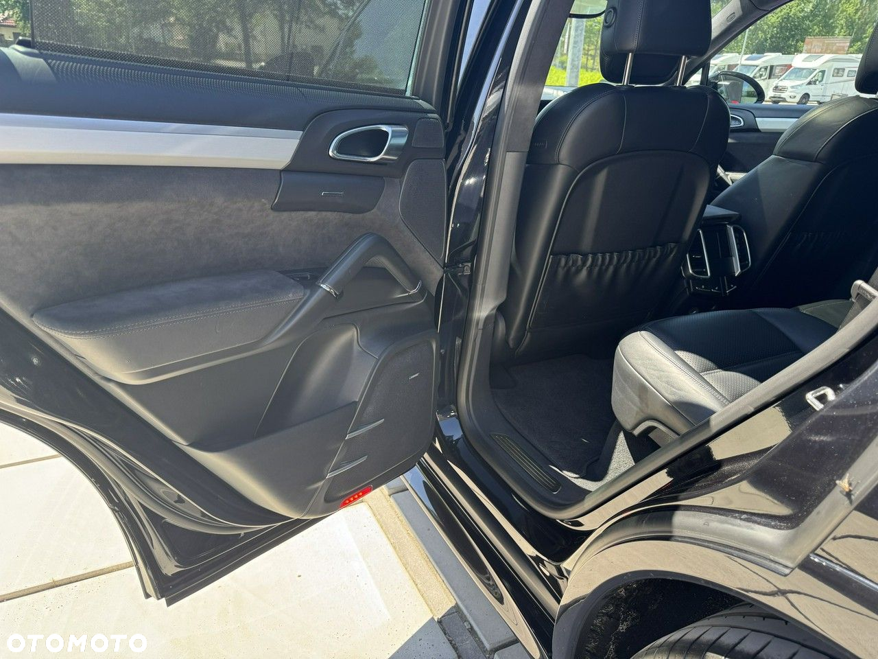 Porsche Cayenne - 24