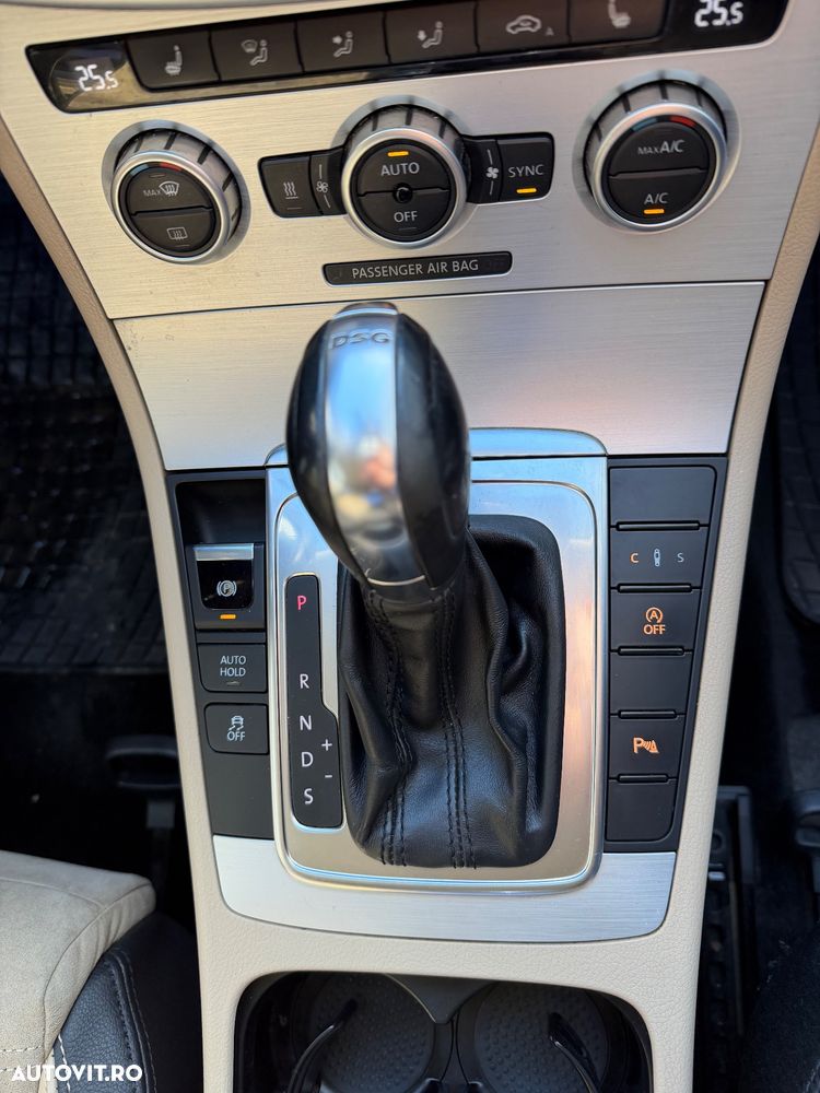 Volkswagen Passat CC - 19