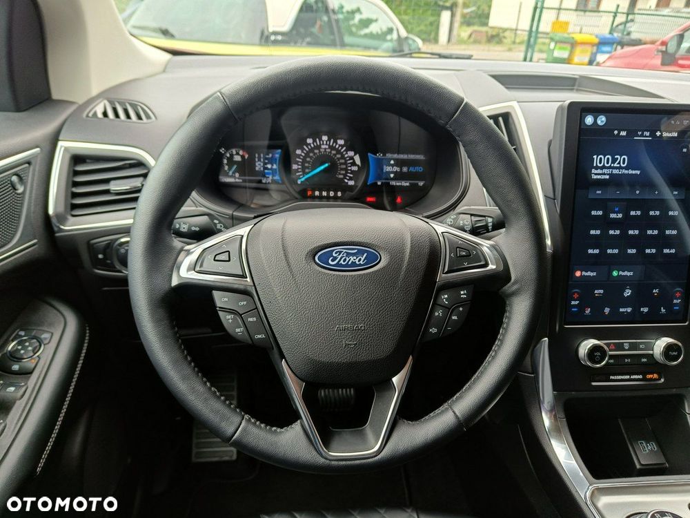 Ford Edge - 11