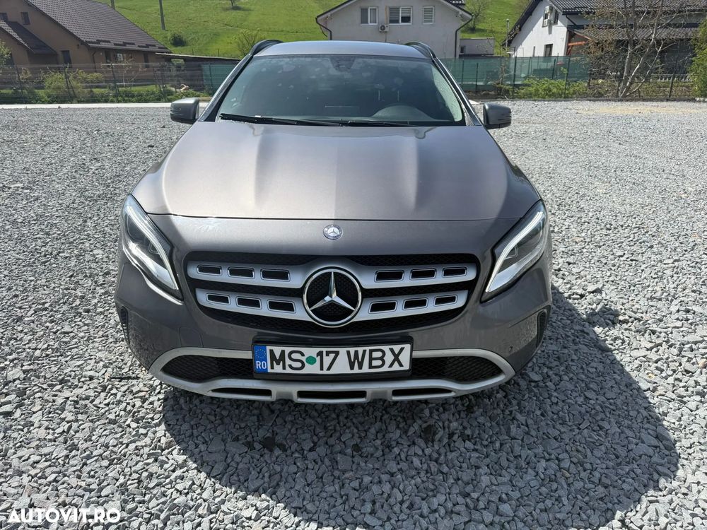 Mercedes-Benz GLA 200 d 4MATIC Aut. - 1