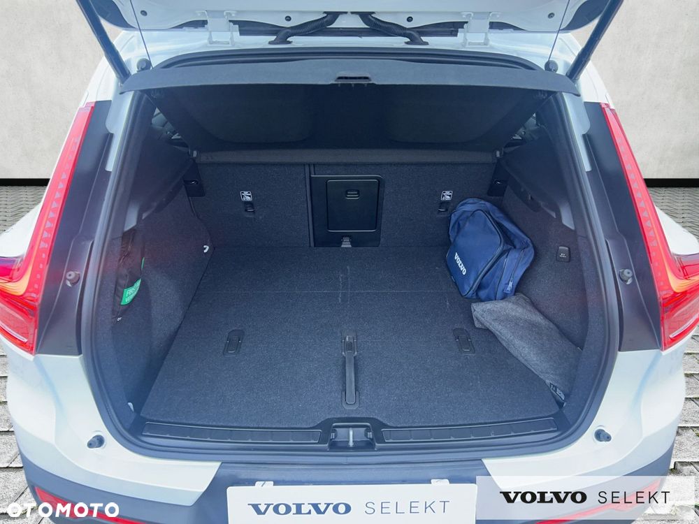 Volvo XC 40 - 36