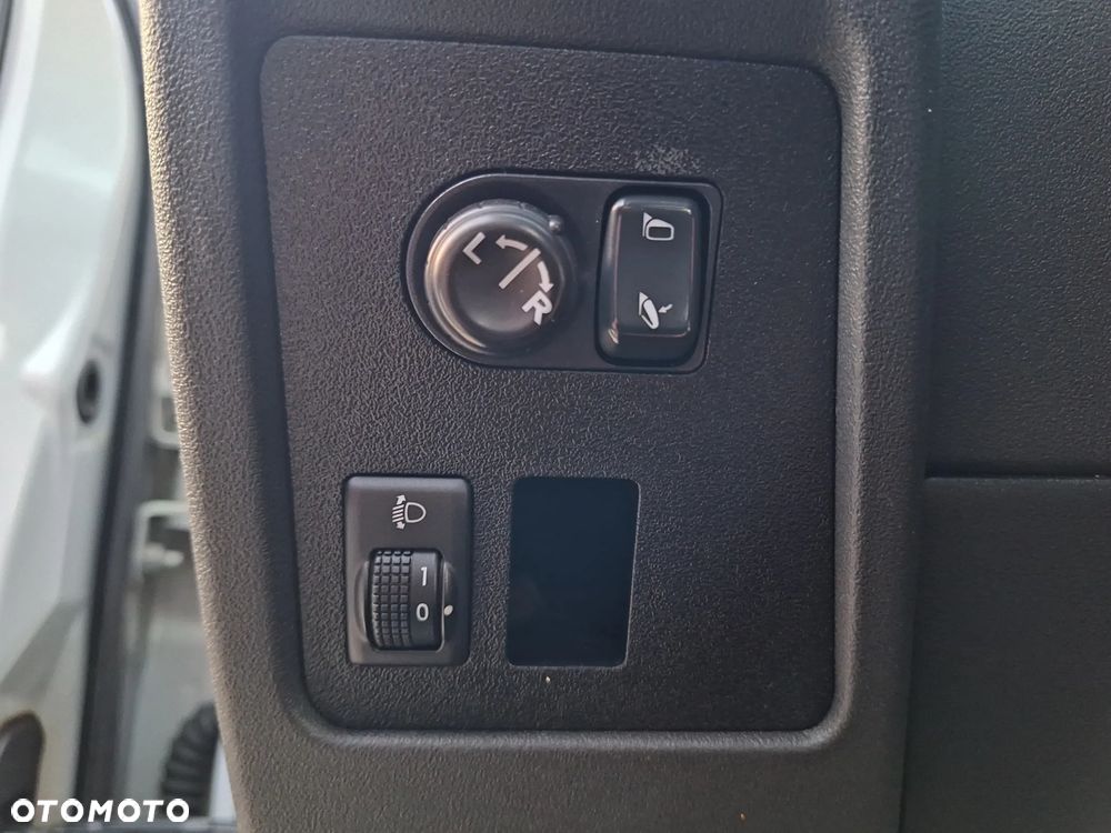 Nissan Qashqai+2 2.0 dCi 4x4 Acenta - 30