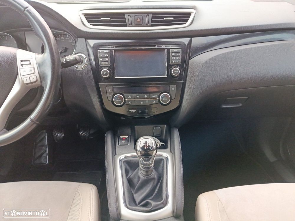 Nissan Qashqai 1.5 dCi Tekna Premium - 11