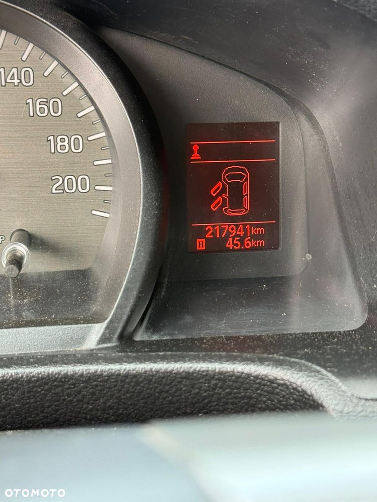 Nissan NV200 Combi 7os - 21