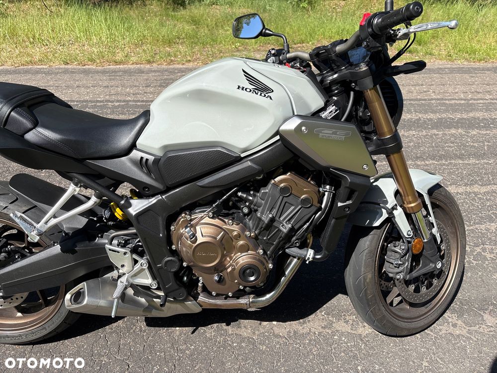 Honda CB - 3