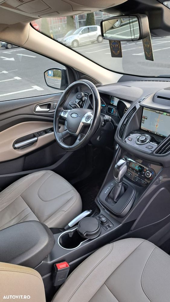 Ford Kuga 2.0 TDCi 4WD Powershift Titanium - 11