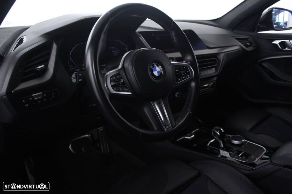BMW 116 d Pack Desportivo M Auto - 22