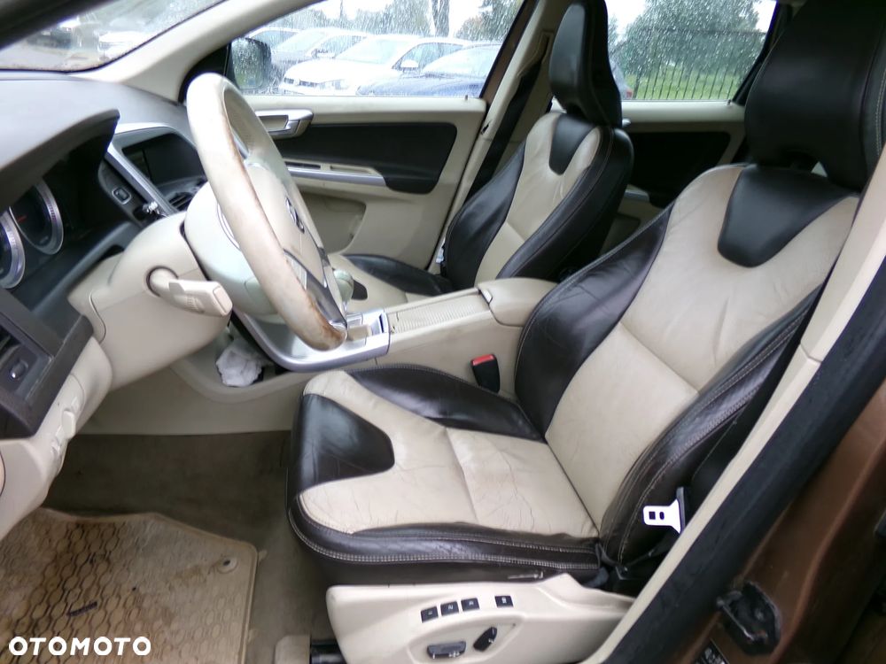 Volvo XC 60 D5 AWD - 5