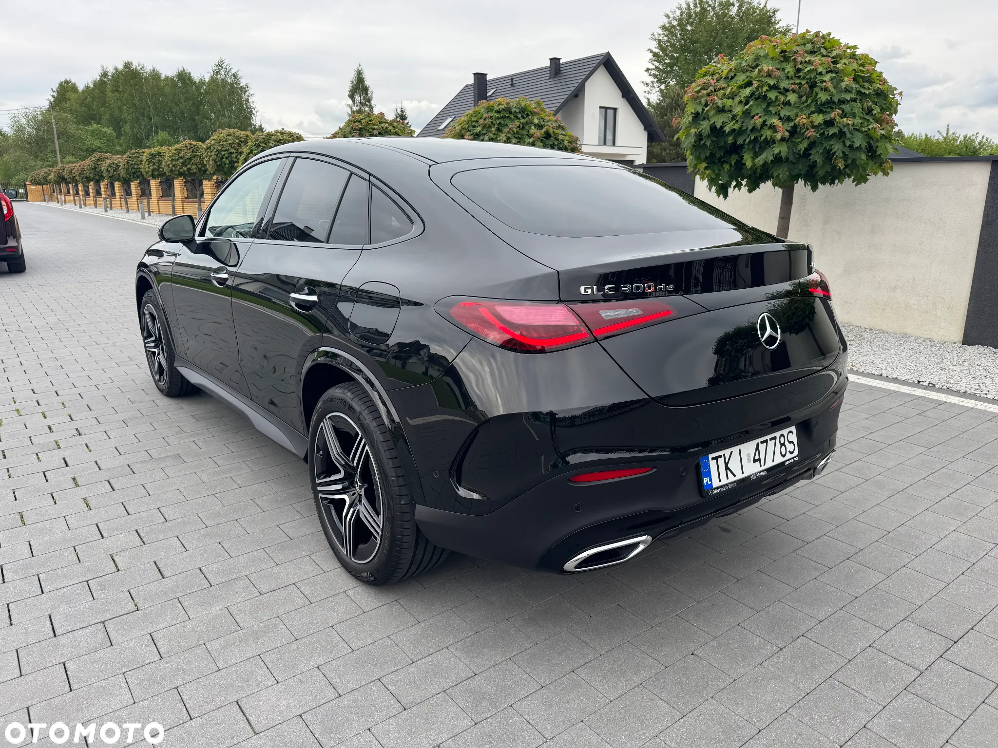 Mercedes-Benz GLC Coupe 300 de PHEV 4-Matic AMG Line - 4