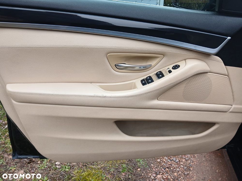 BMW Seria 5 530d - 12