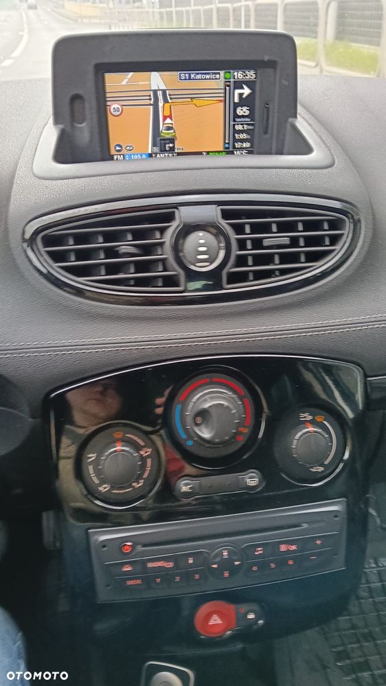 Renault Clio 1.5 dCi 75 Expression - 8