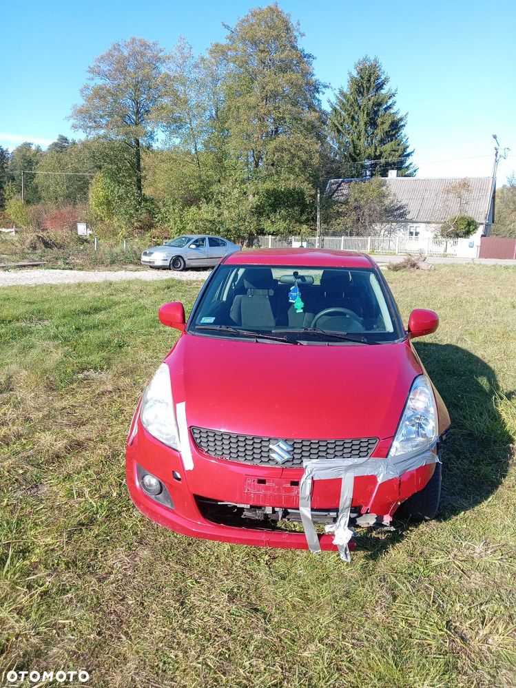 Suzuki Swift 2011 photo 4