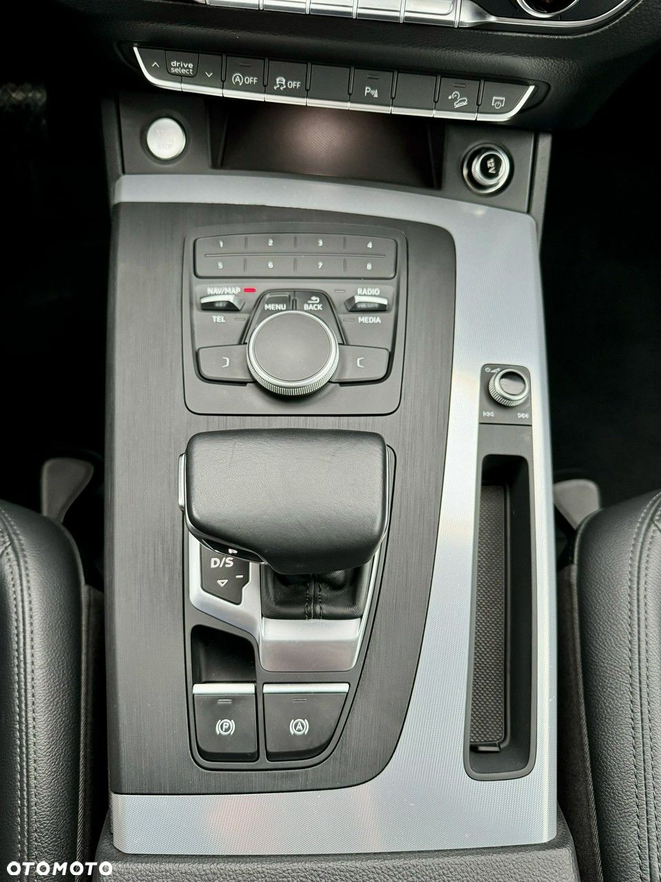 Audi Q5 40 TDI quattro S tronic S line - 23