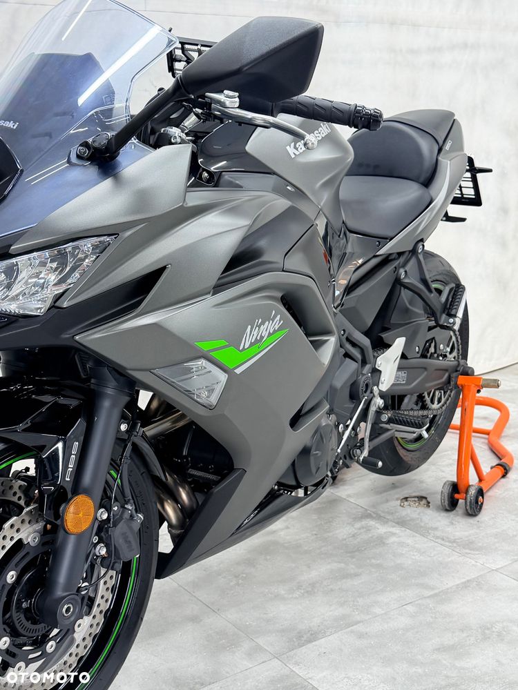 Kawasaki Ninja - 4