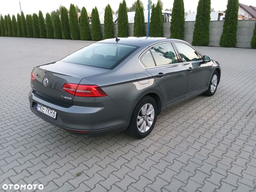 Volkswagen Passat 1.6 TDI BMT Comfortline - 3
