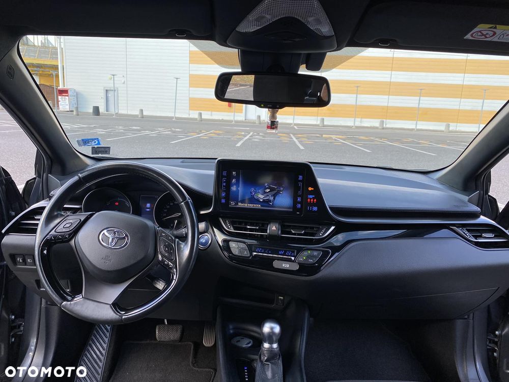 Toyota C-HR - 16