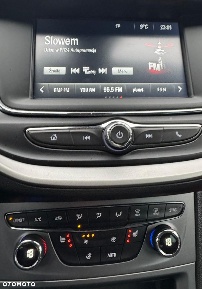 Opel Astra 1.5 D Start/Stop Business Elegance - 11