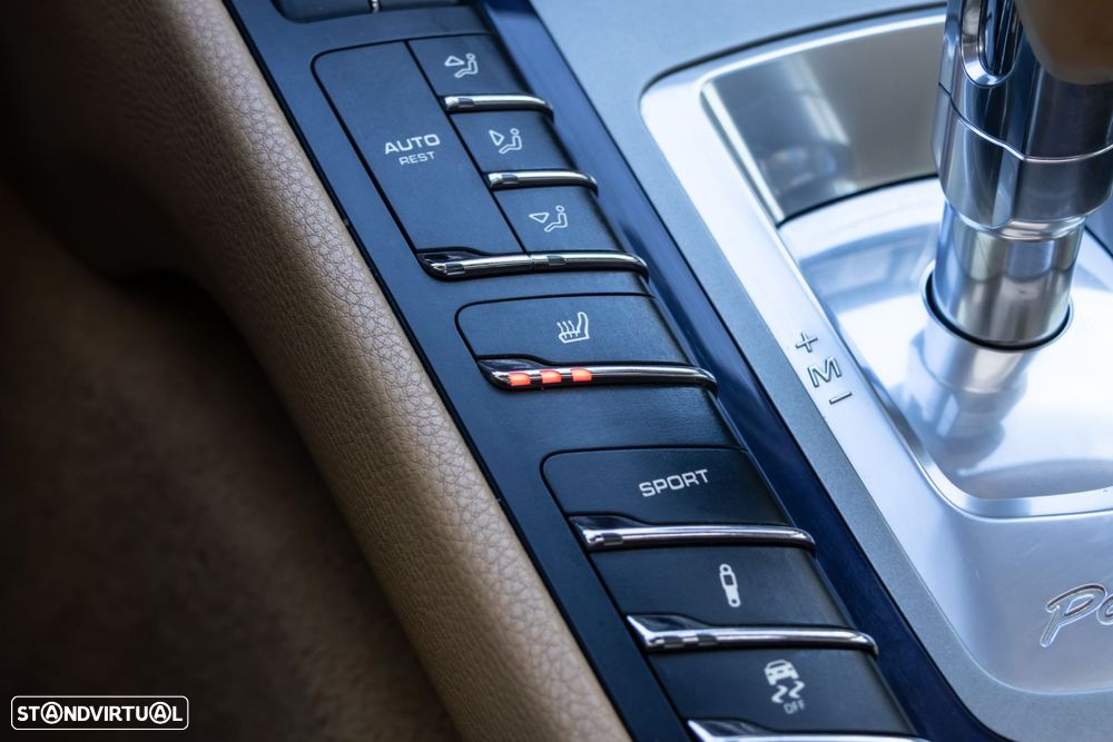 Porsche Panamera Platinum Edition - 27