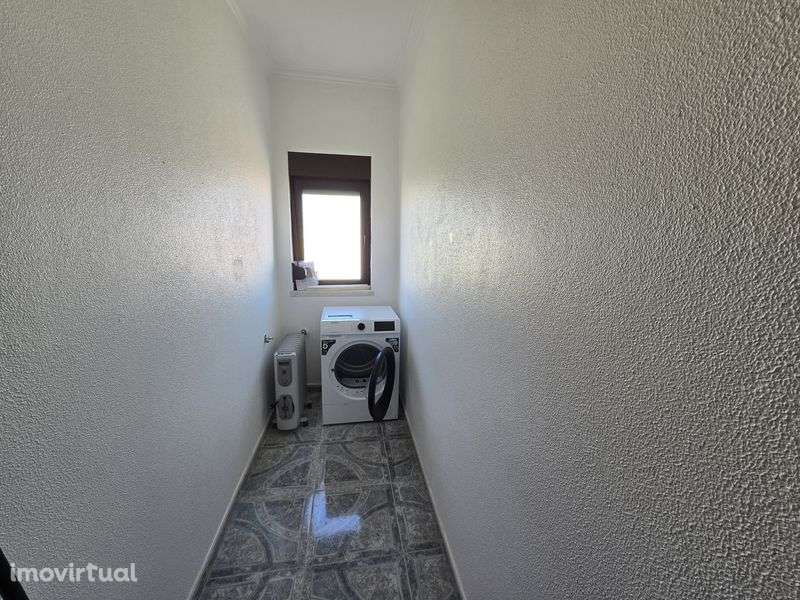 Andar de Moradia 3 quartos em Fernão Ferro - Grande imagem: 4/11