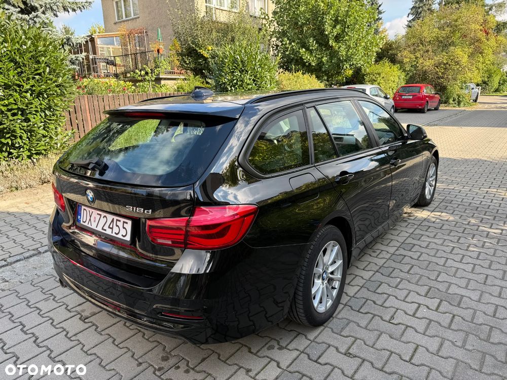 BMW Seria 3 318d - 5