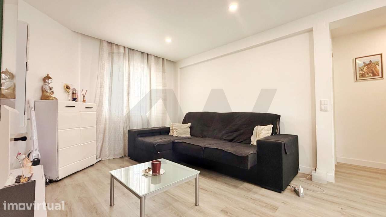 T2 Totalmente Remodelado com Logradouro na Quinta do Conde - Grande imagem: 3/18