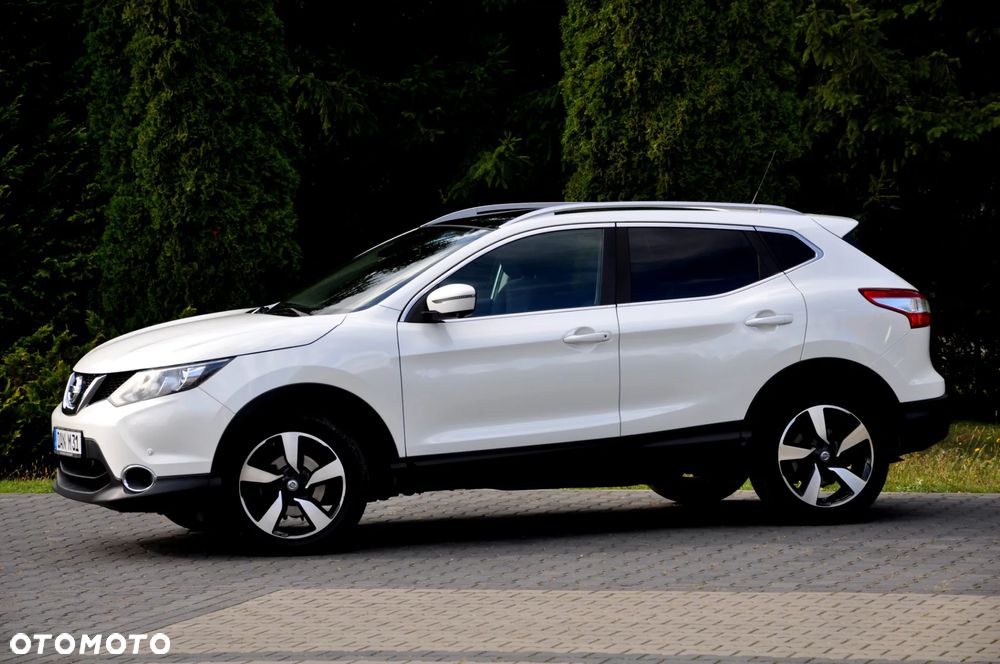 Nissan Qashqai 1.6 dCi TEKNA - 3