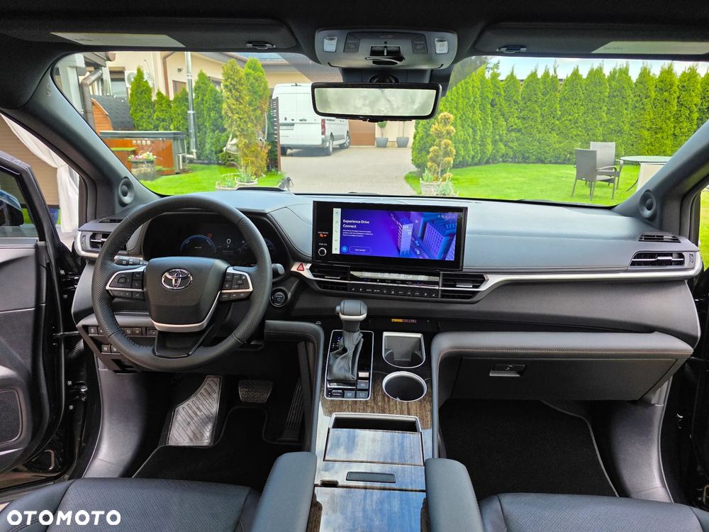 Toyota Sienna - 21