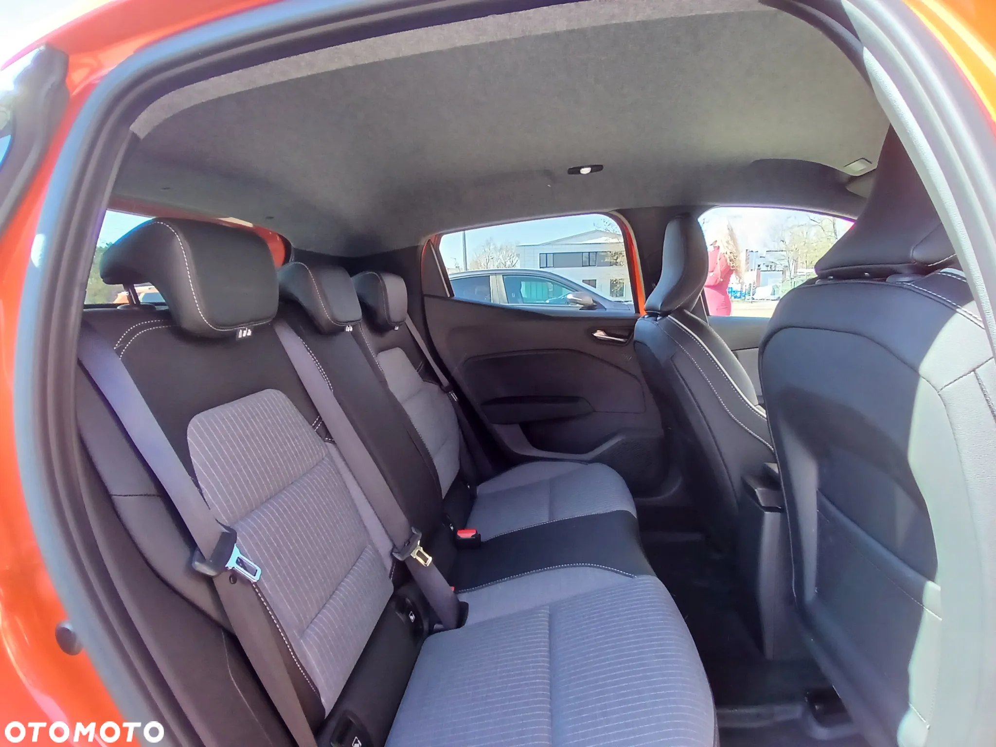 Renault Clio - 17