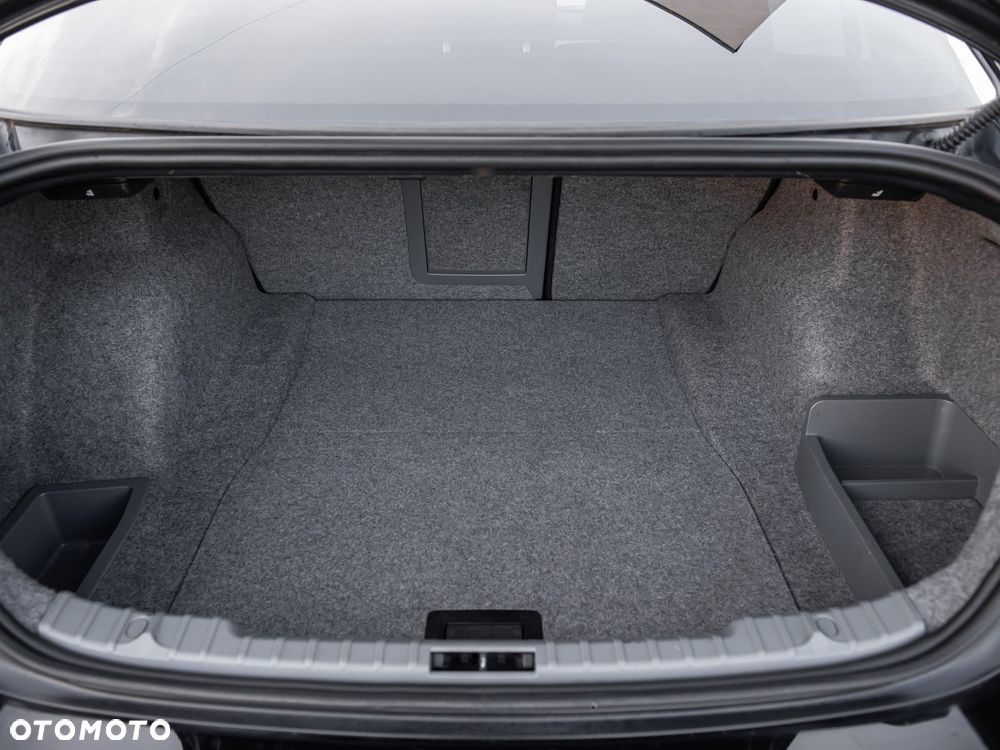 BMW Seria 3 - 25