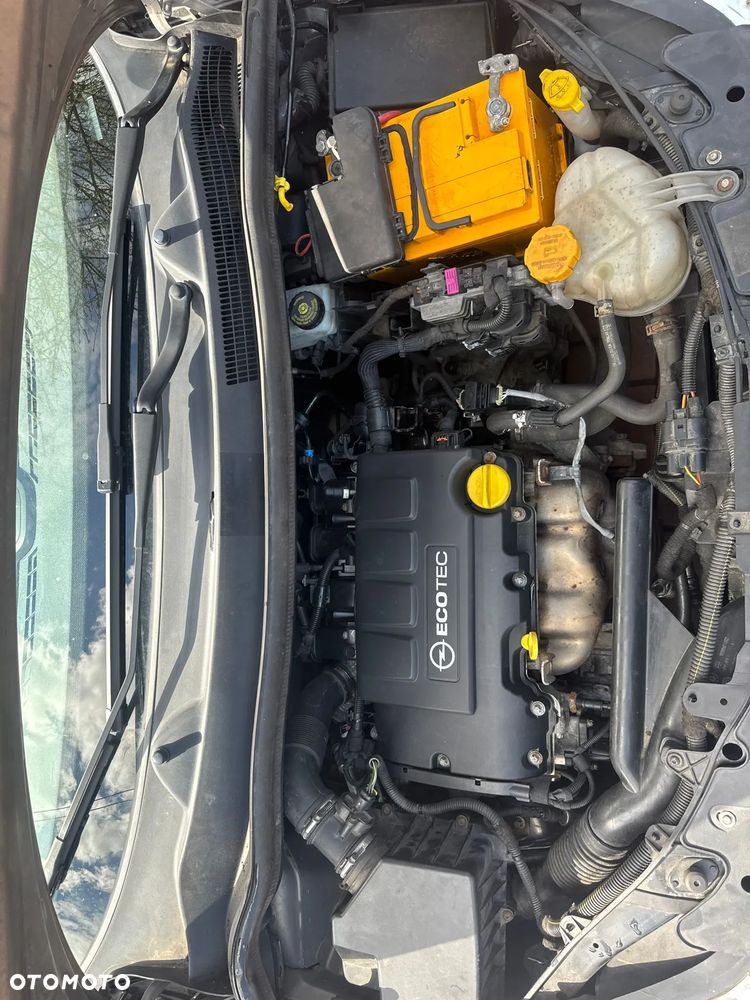 Opel Corsa 1.4 16V 150 Jahre - 29