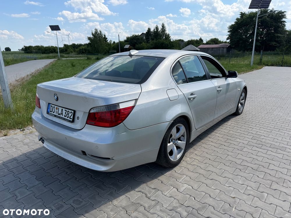 BMW Seria 5 525d - 3