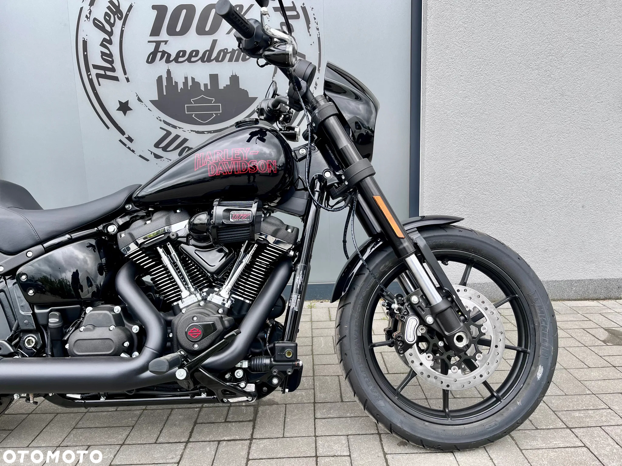 Harley-Davidson Softail Low Rider - 4