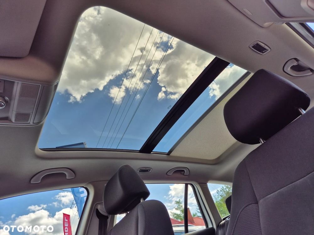 Volkswagen Golf 2.0 TDI DPF Highline - 28