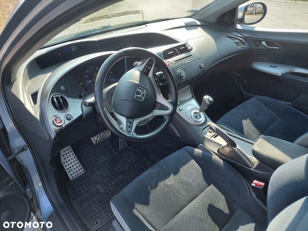 Honda Civic 1.8i-VTEC Automatik Executive - 10