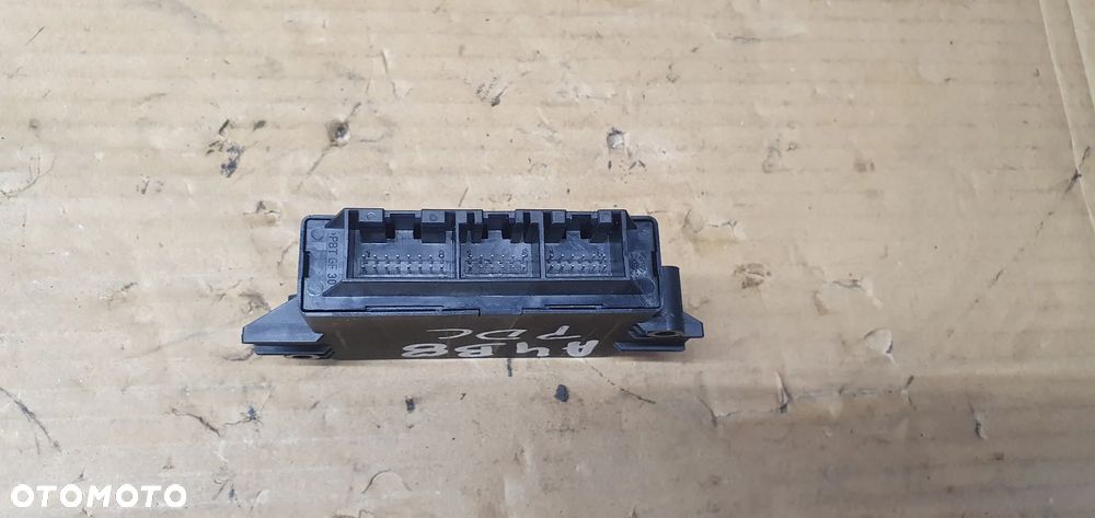 Moduł sterownik parkowania PDC Audi A4 B8 8K0919475D - 2